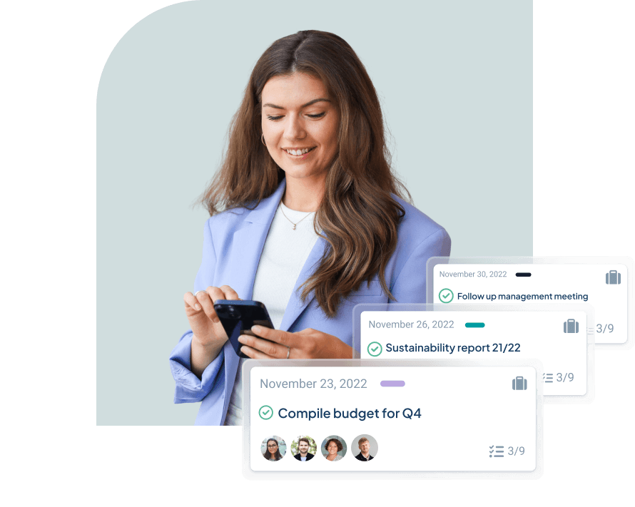 woman-working-onstratsys-mobile-app-happy (1)